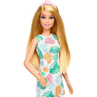 Barbie Cute N Cozy Cafe Playset with Color Change Teapot
