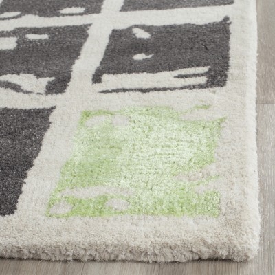 Handmade Gray Wool Rectangular Tufted Area Rug