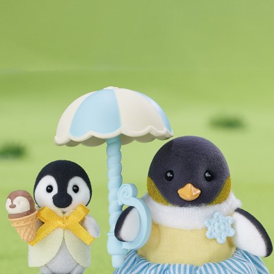 Multicolor Penguin Family Toy Set with Ice Cream Wagon