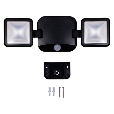 Energizer 600 Lumens Outdoor LED Motion Sensing Dual Head Security Outdoor Wall Light Black_1