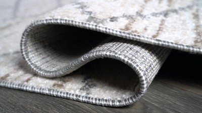 Modern Moroccan Diamond Flatweave Rug in Light Gray - Easy Care