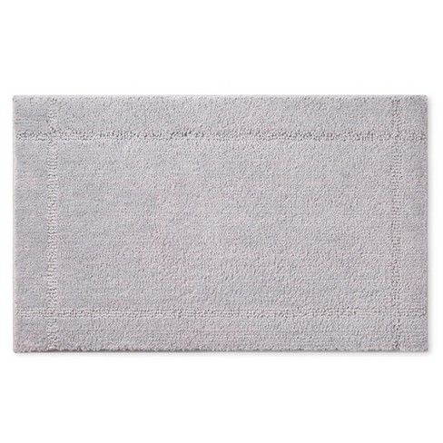 TOWN & COUNTRY EVERYDAY Ultra Plush Solid Tufted Border Bath Mat - image 1 of 4