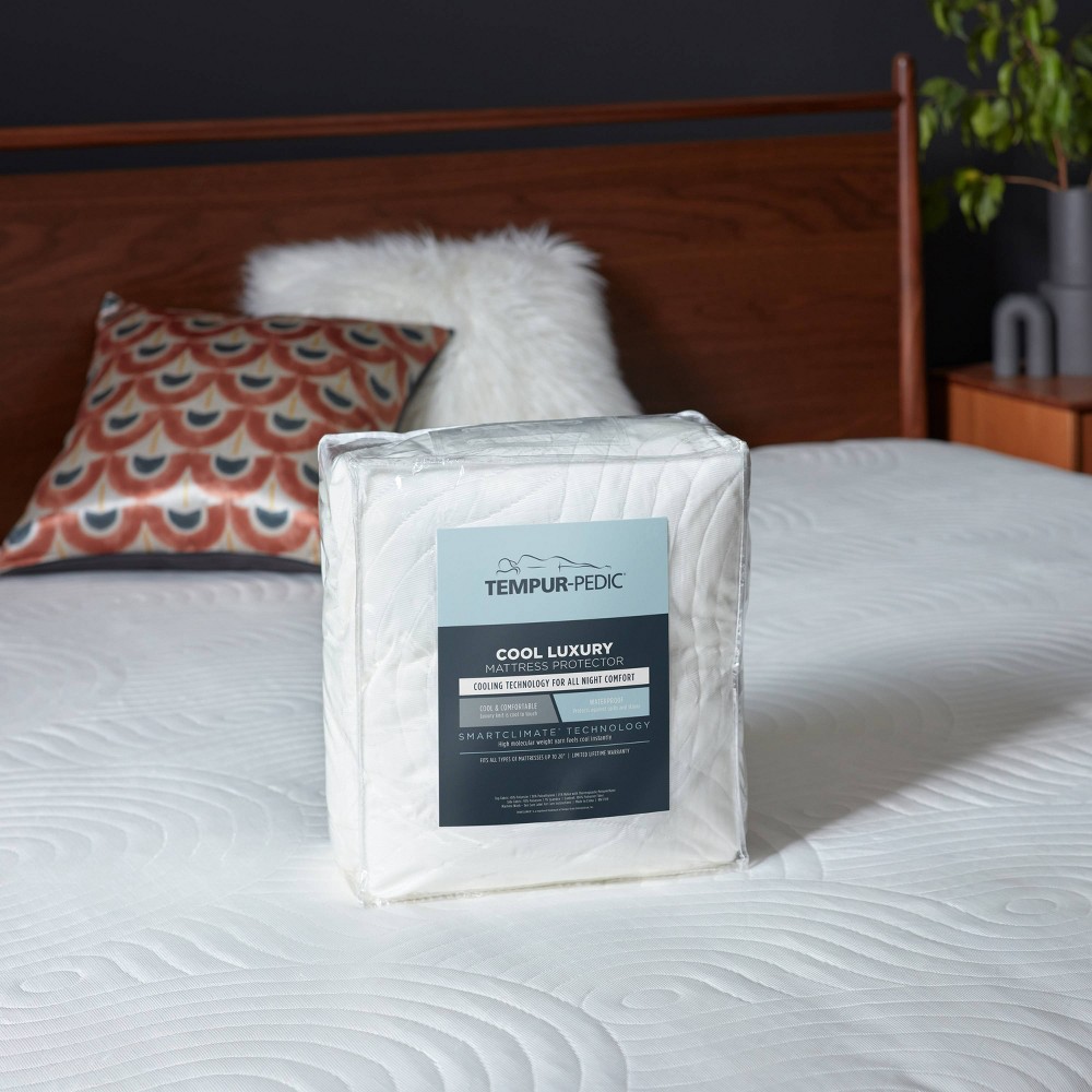 Photos - Mattress Cover / Pad Tempur-Pedic King Cool Luxury Waterproof Machine Washable Fitted Mattress Protector: Ribbed Polyester & Nylon Blend, Fits 20