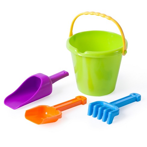 Target deals sand bucket