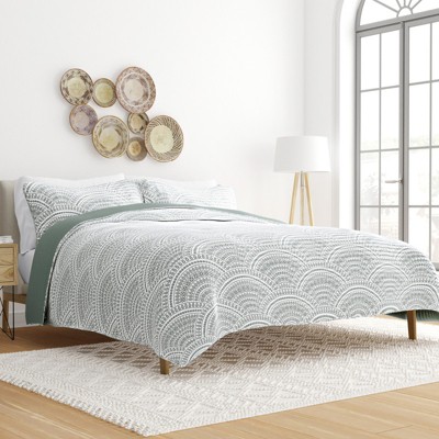 Luxury Lightweight Reversible Quilted Coverlet Set - Becky Cameron , Full/Queen,  Scallop  / Eucalyptus