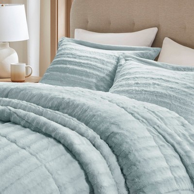 Madison Park Solid Color Faux Fur Ribbed Comforter Set, Elegant Box Quilting Design Luxury Style Bedding Set, Aqua, King/Cal King — фото 2