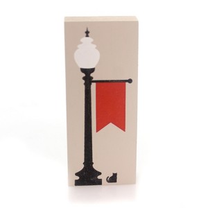 Cat's Meow Village 4.0 Inch Banner Lamp Post Retired Life Celebrations Village Accessories - 1 of 1