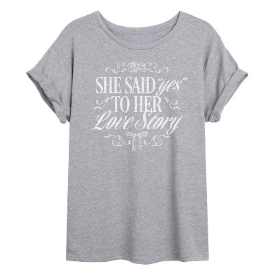 Women's - Instant Message - Yes To Her Love Story Oversized Graphic T-Shirt