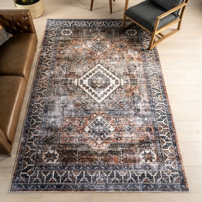 Gray Geometric Washable Synthetic 4' x 6' Area Rug