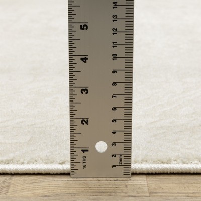 Ivory Geometric Synthetic 3'3" x 5' Area Rug