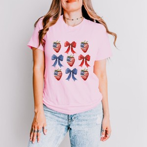 Simply Sage Market Coquette Bows And USA Strawberries Short Sleeve Tee - 1 of 4
