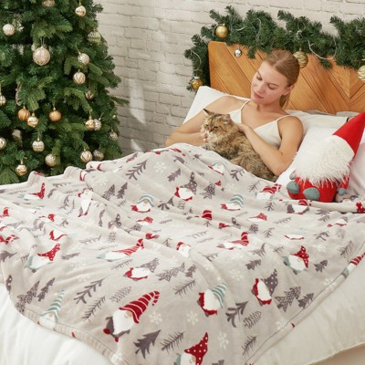 Cozy Bliss Christmas Gnome Throw Blanket – Ultra Soft Plush Bed Blanket for Holiday Home Decor