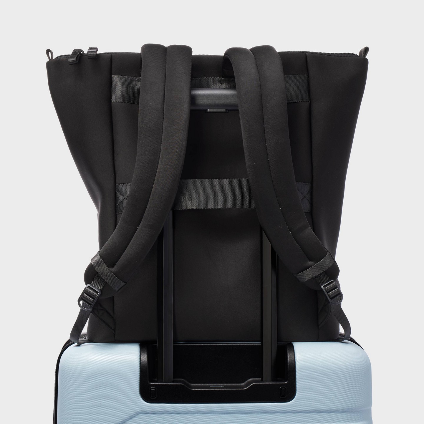 Рюкзак All In Motion Faux Neoprene Tote, цвет: Чёрный — фото 4
