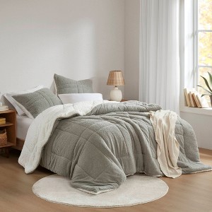 Okak All Size 3-Piece Imitation Lambswool Bed Comforter Set with Pillow Shams,Comfortable Lightweight Quilt Bedding Sets,Machine Washable - 1 of 4
