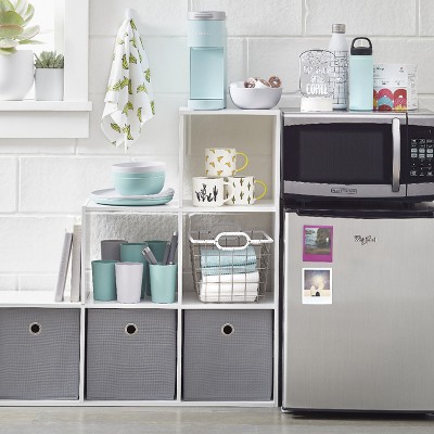 White 6-Cube Organizer Shelf with Finished Back