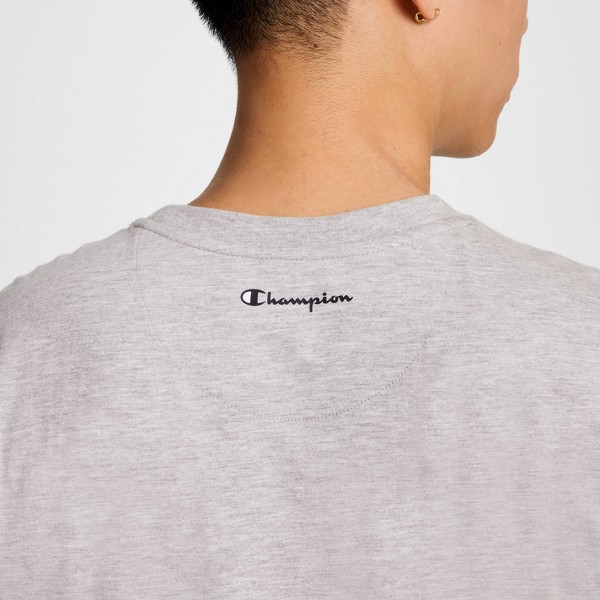 Playera Champion con letras grandes para hombre 8