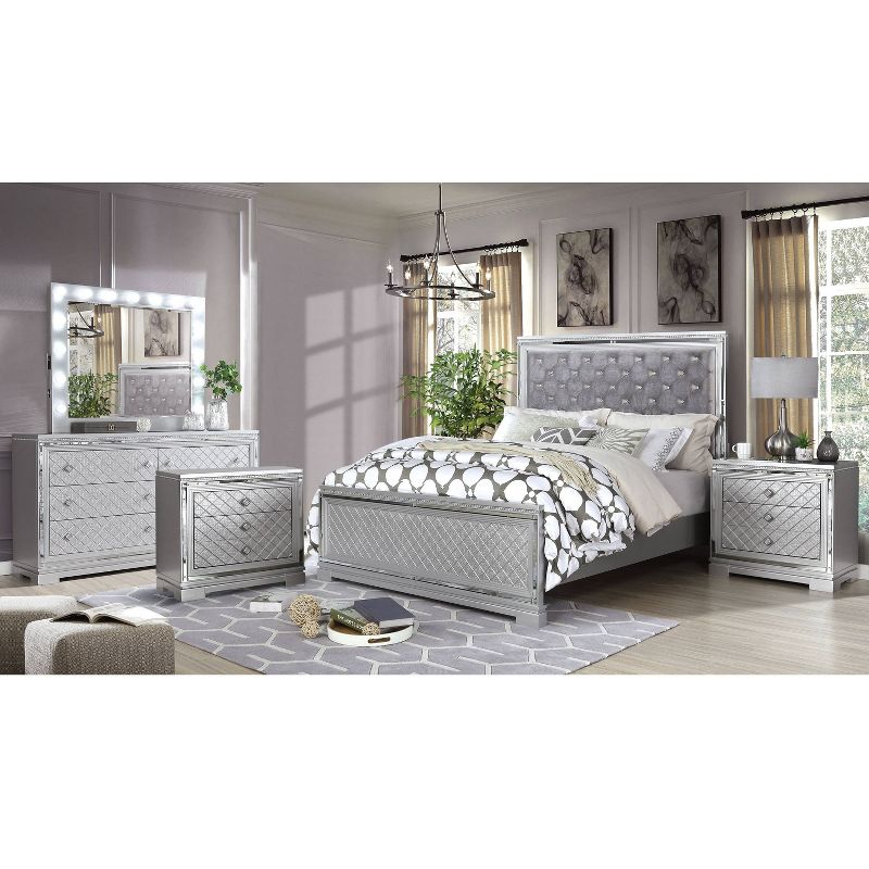 5pc Tenaya Bedroom Set Silver/Gray - HOMES: Inside + Out, 3 of 25