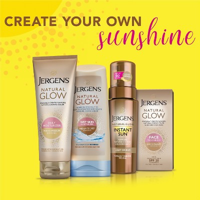 Jergens Natural Glow Face Moisturizer Fair To Medium Tone, Self Tanner, Daily Face Sunscreen - SPF 20 - 2 fl oz
