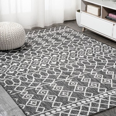 Handmade Rectangular Black/Ivory Diamond Synthetic Area Rug