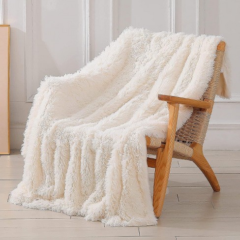 Kate Aurora Regal Luxe Oversized Ultra Soft Fuzzy Lined Accent