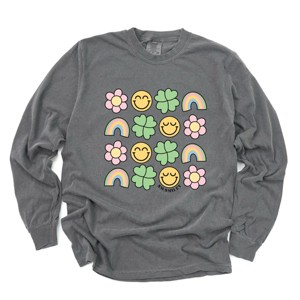 Simply Sage Market S.W.Smiley Smiley Clover Daisy Garment Dyed Long Sleeve - 1 of 4