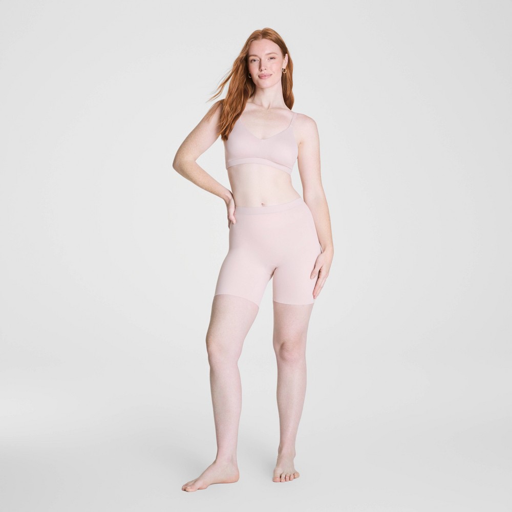 ASSETS by SPANX® SPANXsmooth® Women's Mid-Thigh Shorts - Blush S