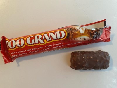 100 Grand Crispy Milk Chocolate with Caramel Full Size Candy Bar