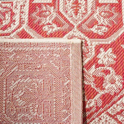 Red and Cream Synthetic Medallion Square Area Rug, 4'x4'