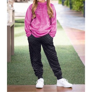 Gender Neutral Minky Crew Sweatshirt - LIMEAPPLE - 1 of 3