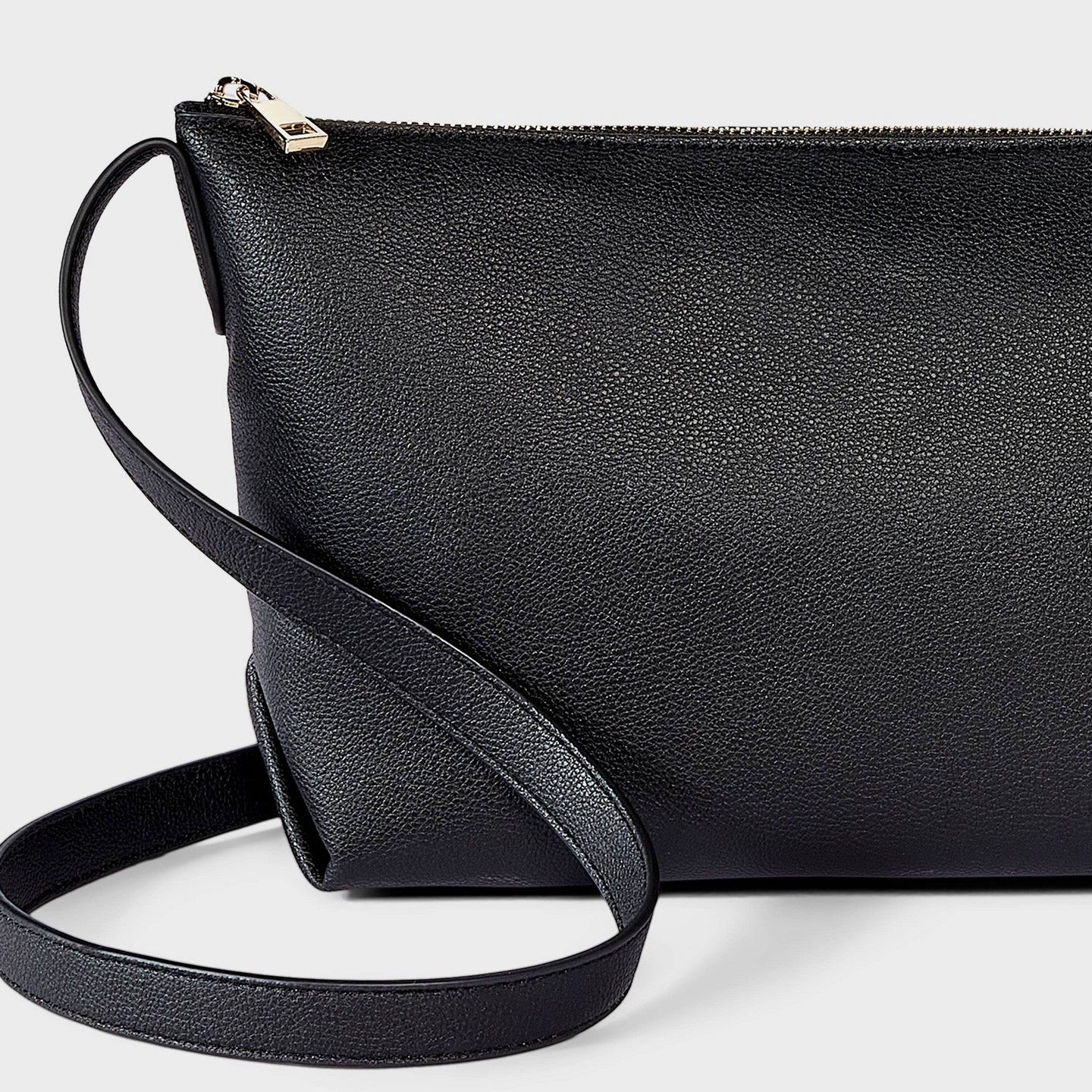 Сумка A New Day Slouchy Elongated Buckle Strap Crossbody, цвет: Чёрный — фото 5