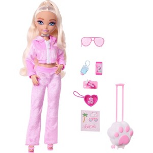 Muñeca de moda Barbie Dream Besties Weekend Getaway Malibu con 7 accesorios temáticos de viaje