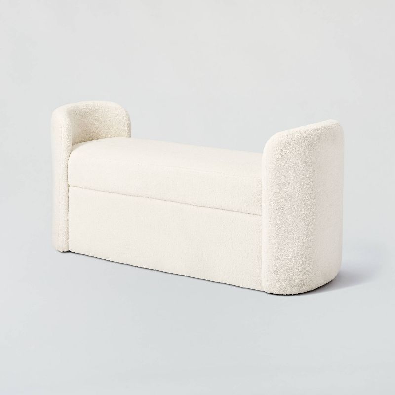 A threshold designed wstudio mcgee Springdell Rounded Sherpa Bench Cream - Threshold™ designed with Studio McGee