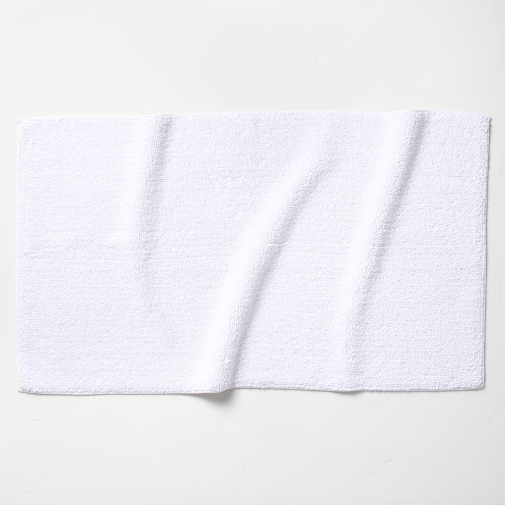 Photos - Bath Mat 24"x40" Looped Bath Rug White - Casaluna™: Cotton, Tufted, Machine Washabl