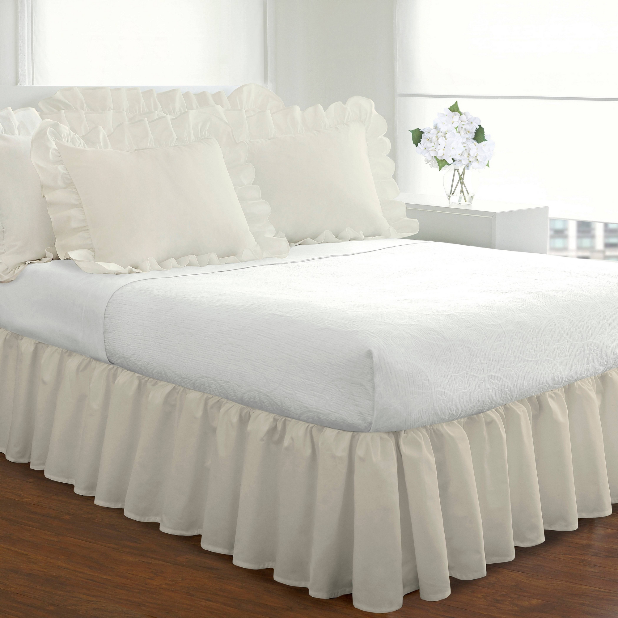Queen Ruffled 14" Bed Skirt Ivory: Levinsohn Poplin Polyester & Cotton Blend, Machine Washable, 150 Thread Count
