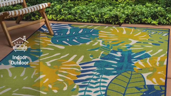 World Rug Gallery Contemporary Tropical Leaves Flatweave Indoor/Outdoor Area Rug, 2 of 18, play video