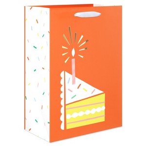 Kids' Medium Gift Bag Slice of Cake - 1 of 4