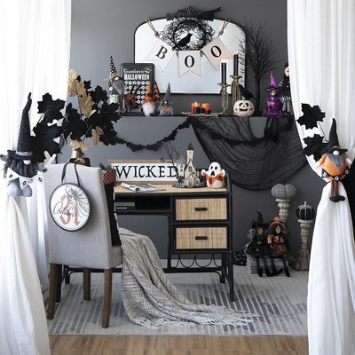 Whisen Fabric Black Gnome with 'Boo' Banner, Halloween Decoration - Black & White