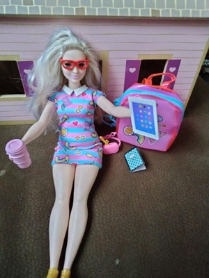 Barbie Clothes, Deluxe Bag With School Outfit And Themed Accessories :  Target