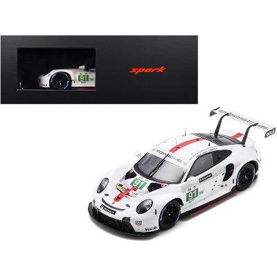 Porsche 911 RSR-19 #91 "Porsche GT Team" GTE Pro Winner "24 Hours of Le Mans" (2022) with Display Case 1/18 Model Car by Spark