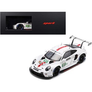 Porsche 911 RSR-19 #91 "Porsche GT Team" GTE Pro Winner "24 Hours of Le Mans" (2022) with Display Case 1/18 Model Car by Spark - 1 of 4