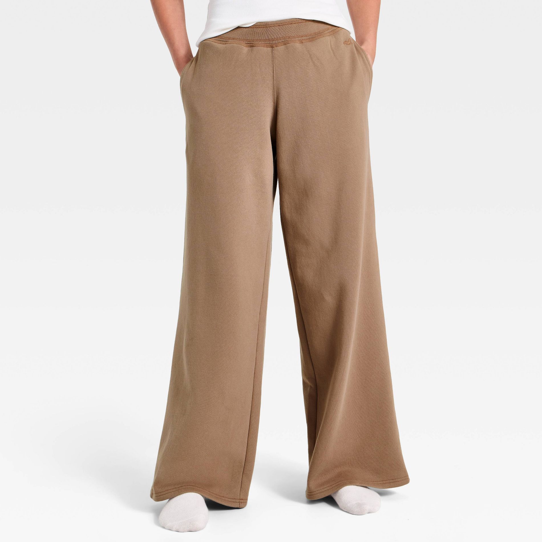 Women's Fleece Sweatpants - Brown The Hollister Collection at Target