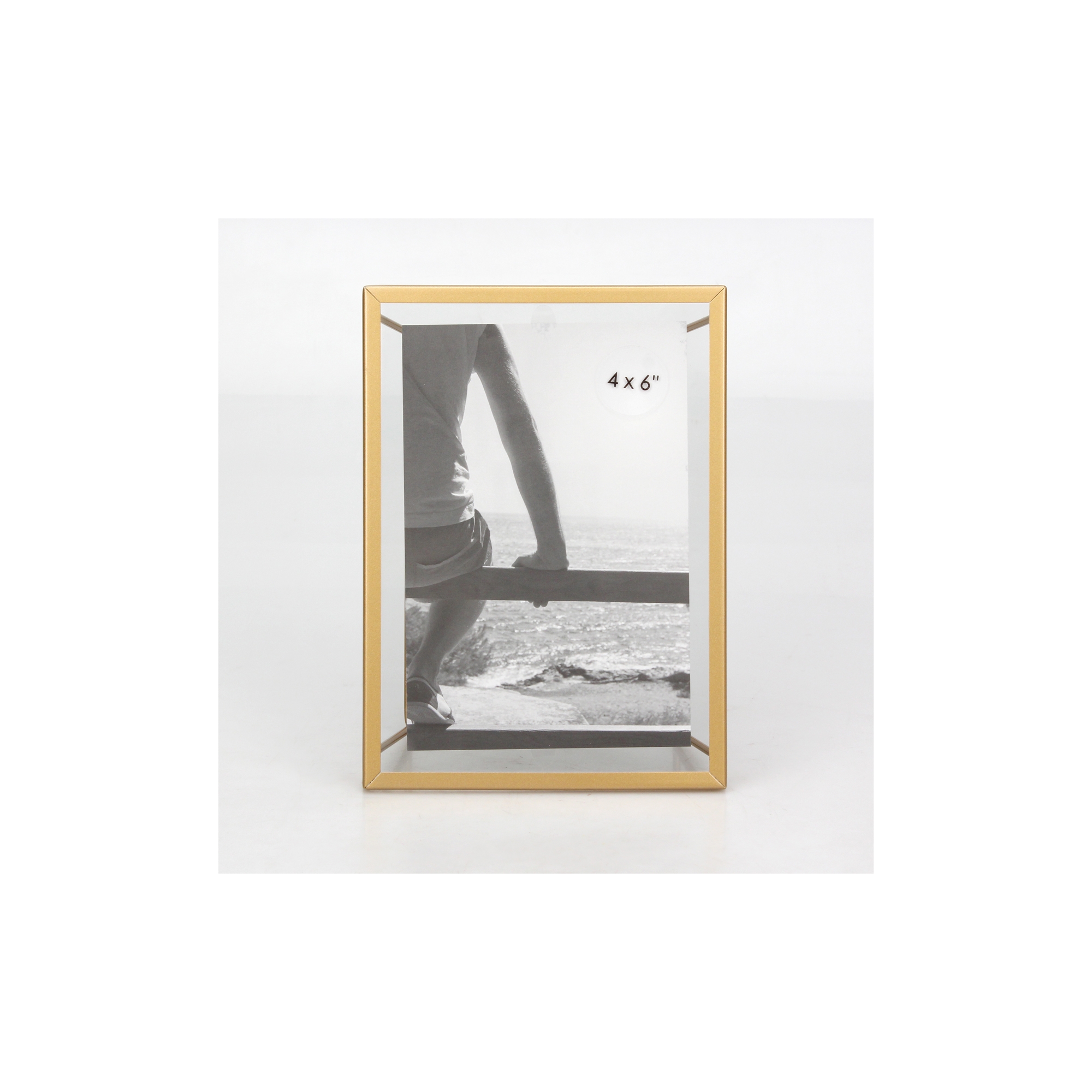 4" x 6" Frame with Symmetrical Wire Back Brass - Threshold™