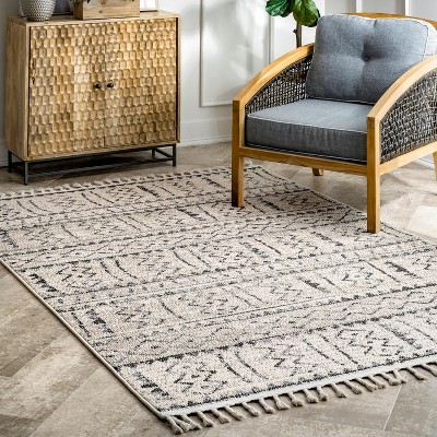 Ivory Geometric Reversible 8' x 10' Synthetic Area Rug
