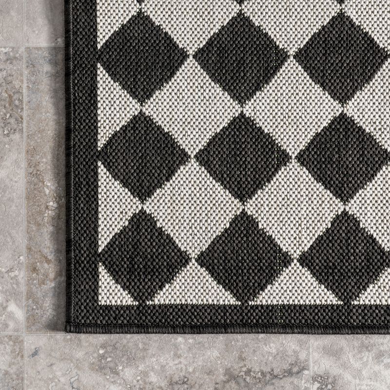 nuLOOM Valery Black & White Checkered Indoor and Outdoor Patio Area Rug, 5 of 10