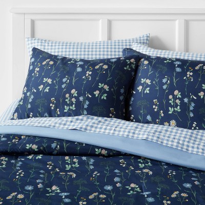 Le Méridien Bed and Bedding Set