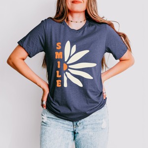 Simply Sage Market Smile Daisy Short Sleeve Tee - 1 of 4