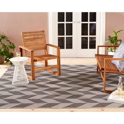 Black and Gray Geometric Synthetic Indoor/Outdoor Rug