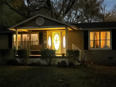 Guest review image 1 of 3, zoom in