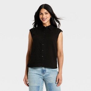 Blusa con Cuello y Botones de Manga Corta para Mujer - Universal Thread™