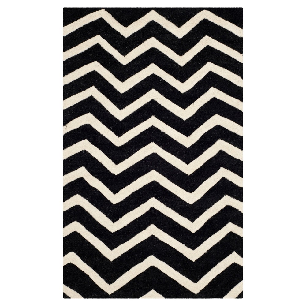 2'x3' Chevron Accent Rug Black - Safavieh